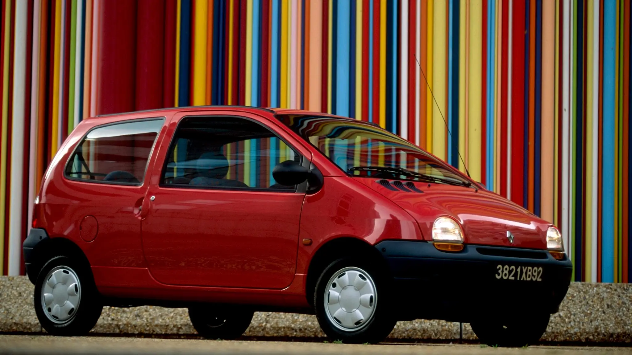 Renault Twingo vista dianteira 3/4