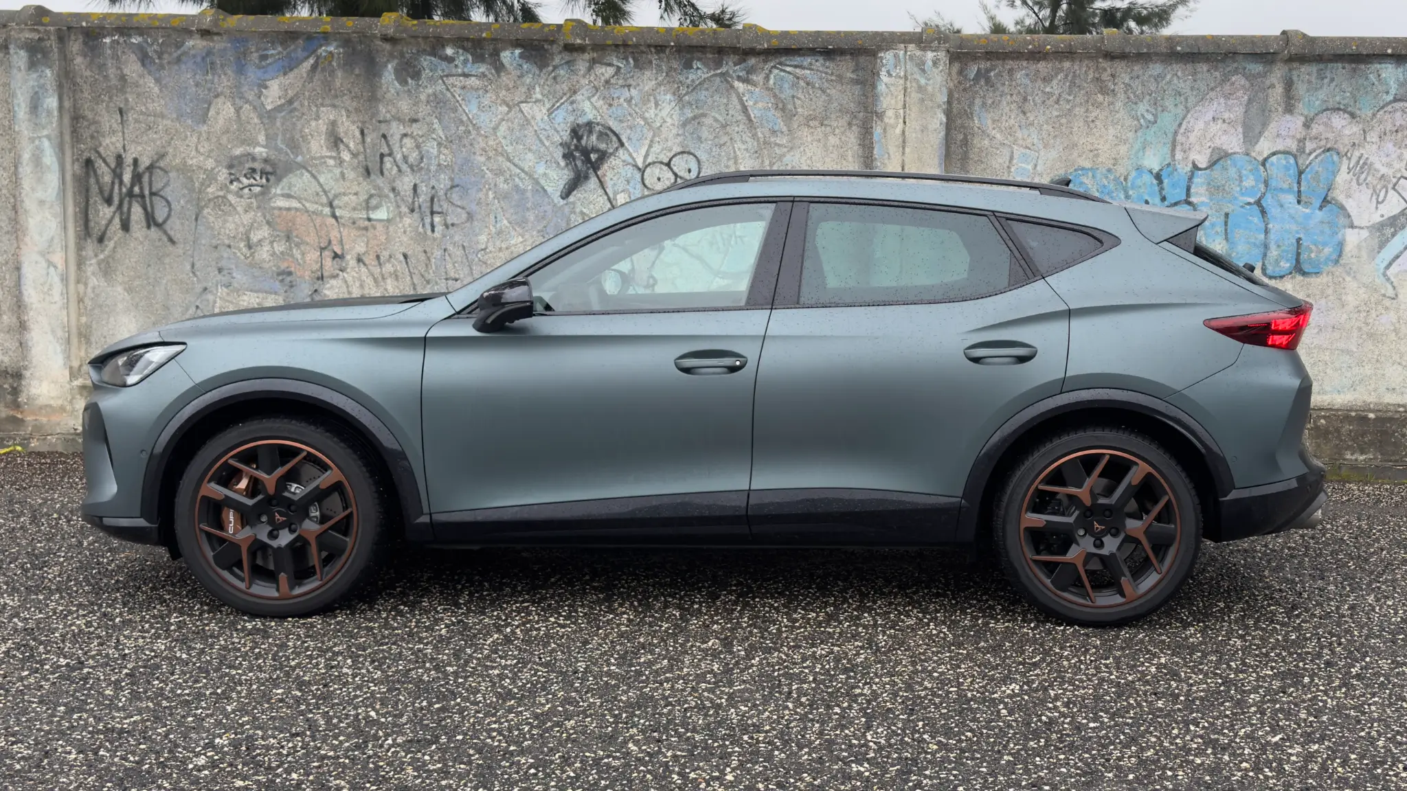 CUPRA Formentor VZ Extreme de perfil