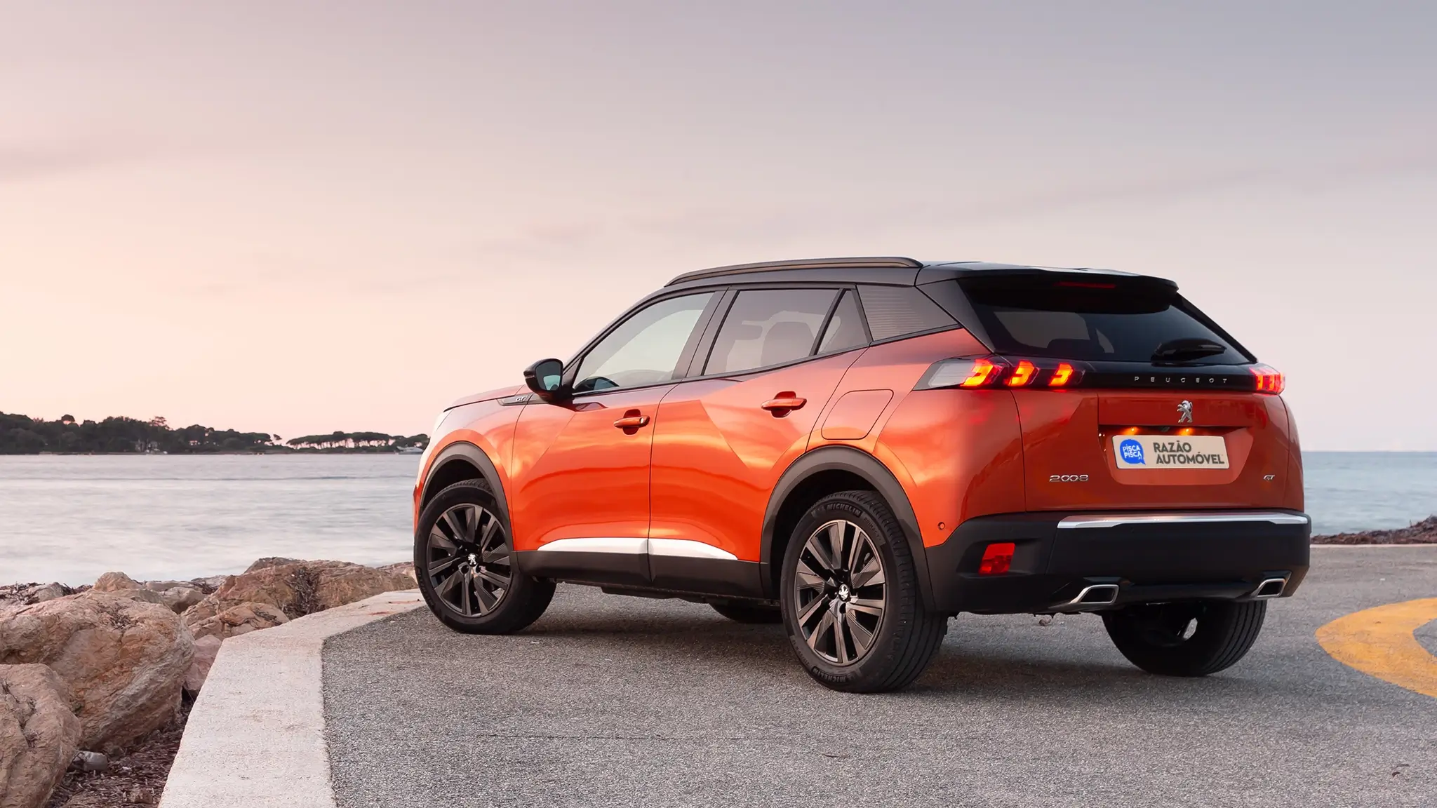 Peugeot 2008 usado 2019-2023, traseira 3/4