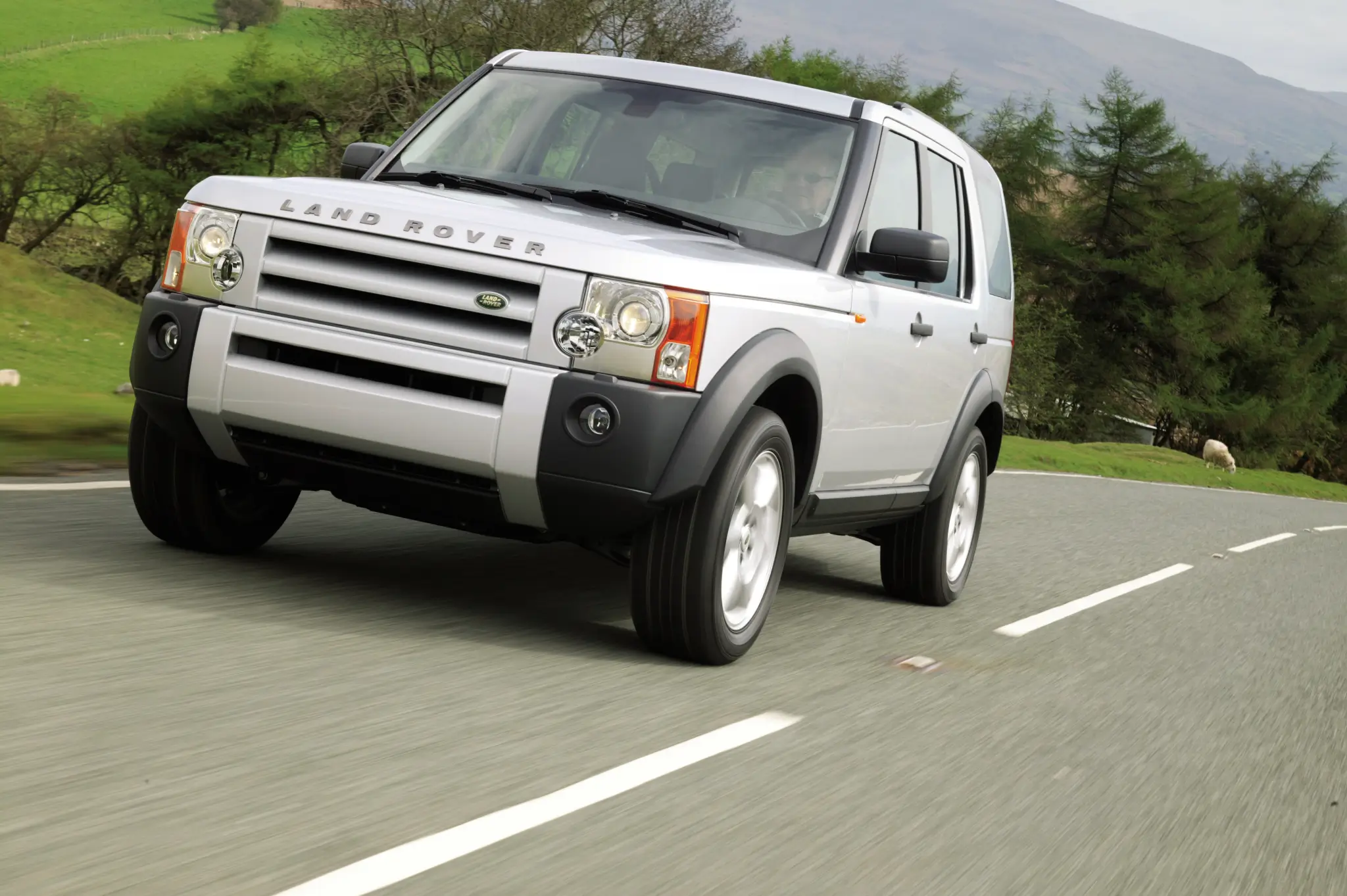 Land Rover Discovery 3 vista dianteira 3/4