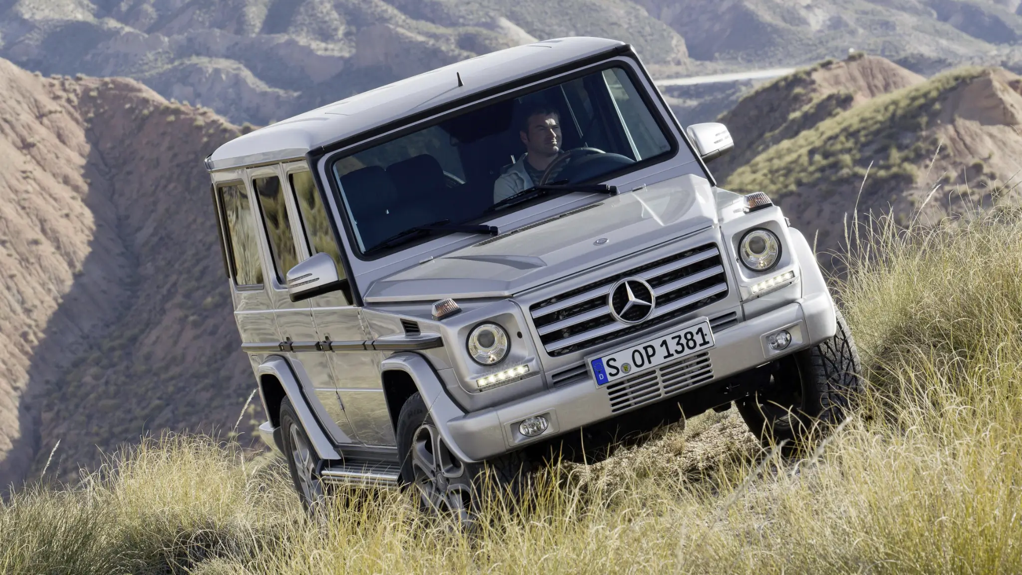 Mercedes-Benz Classe G vista dianteira 3/4