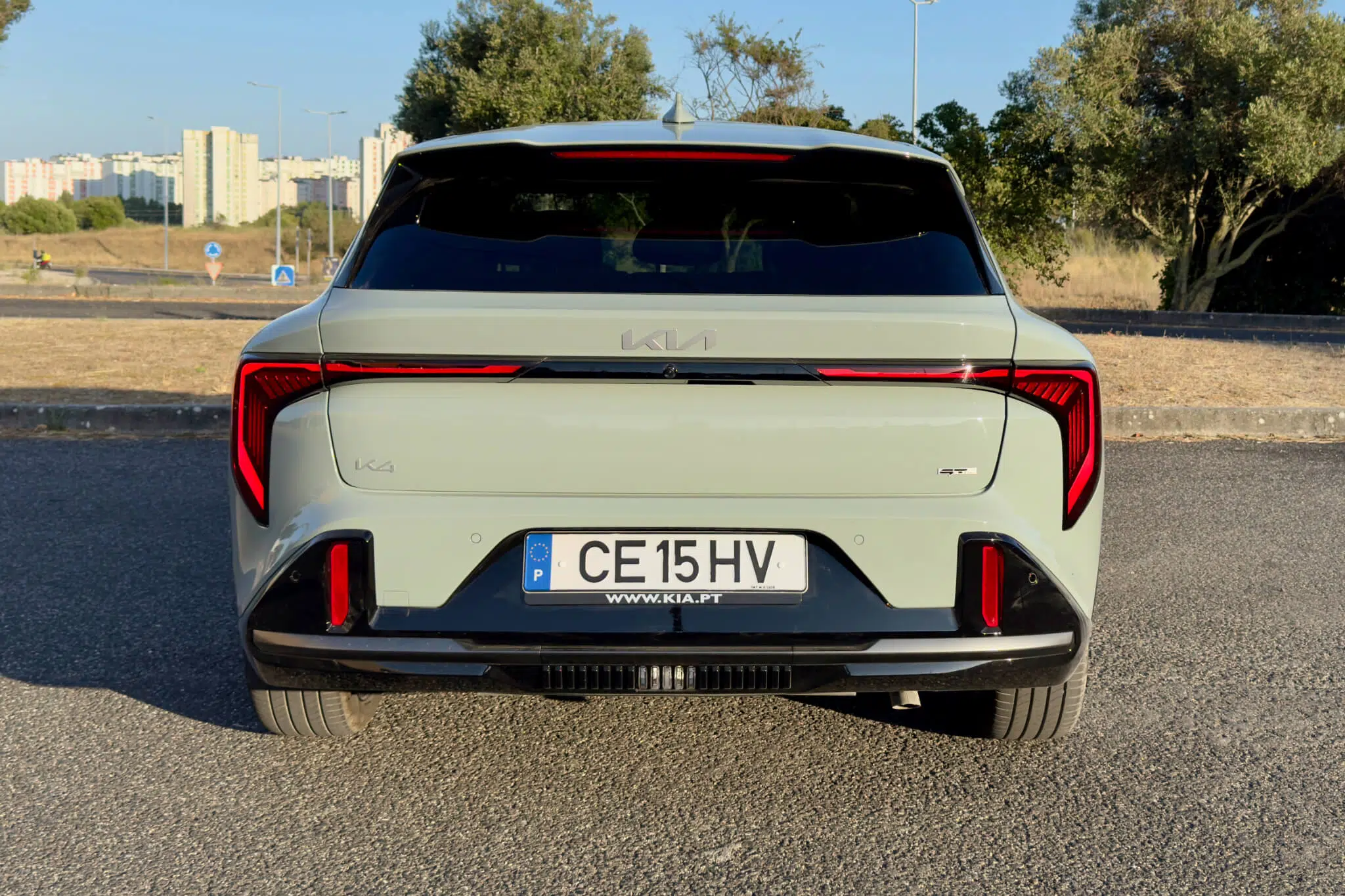 Kia K4 Hatchback traseira