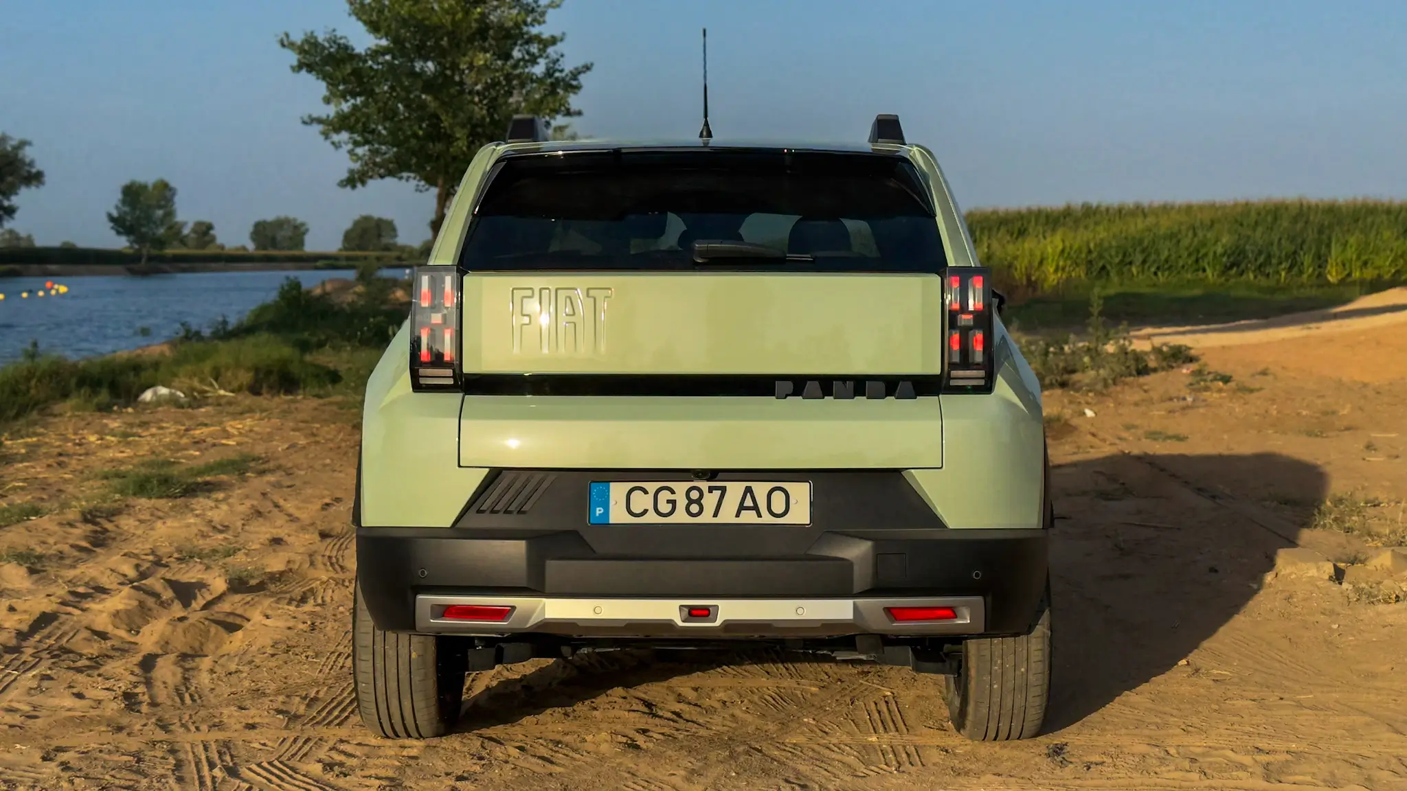 FIAT Grande Panda vista traseira