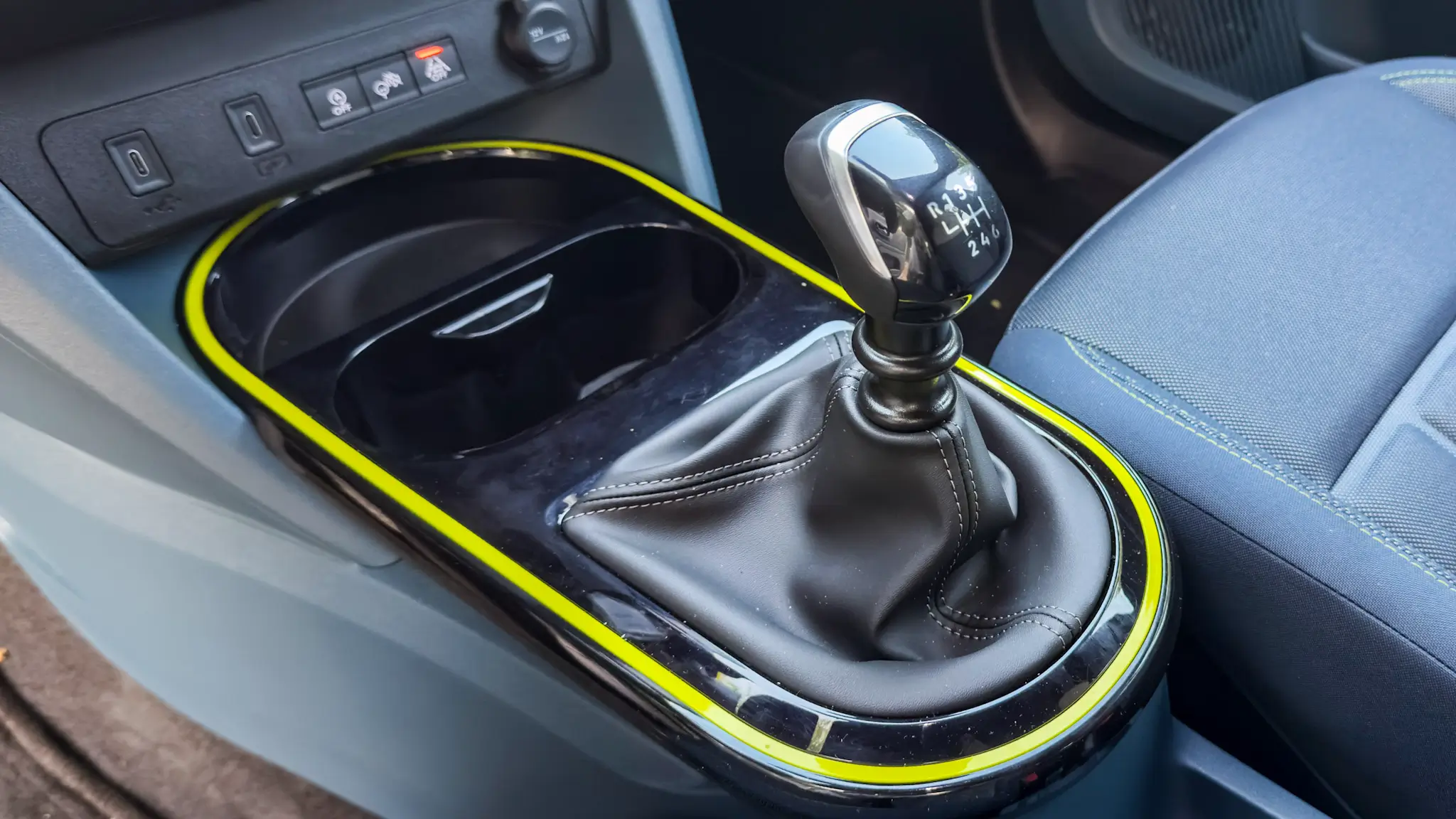 FIAT Grande Panda caixa de velocidades