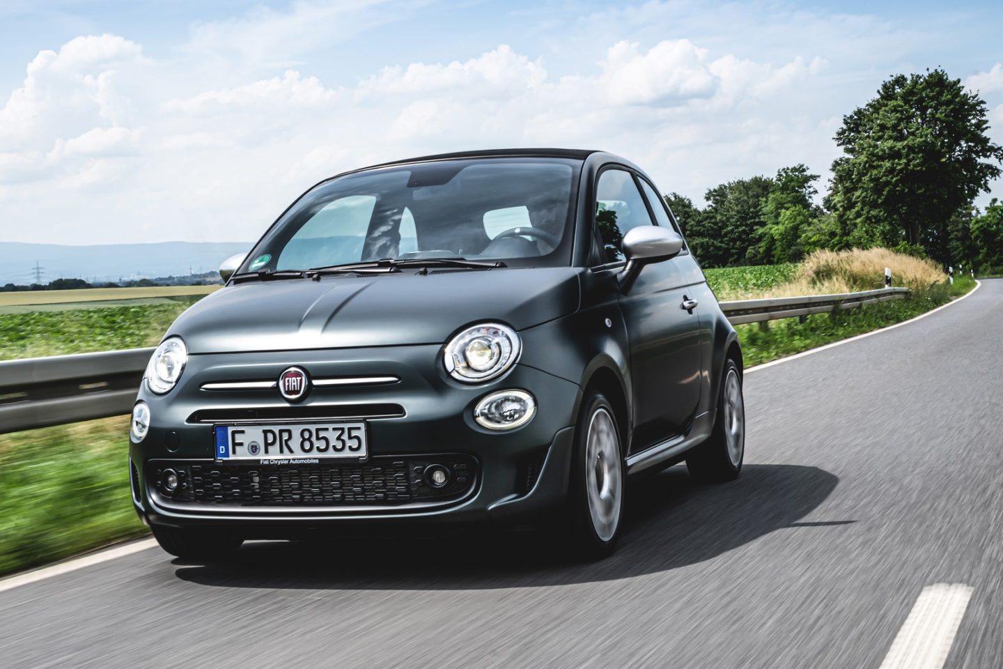 Fiat 500 vista dianteira 3/4