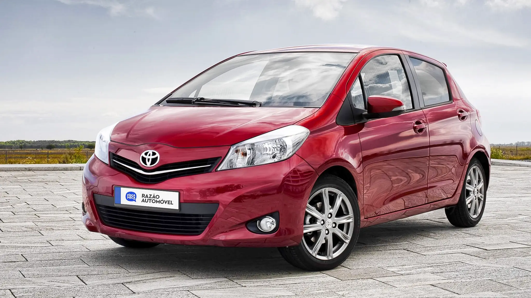 Toyota Yaris Hybrid, frenet