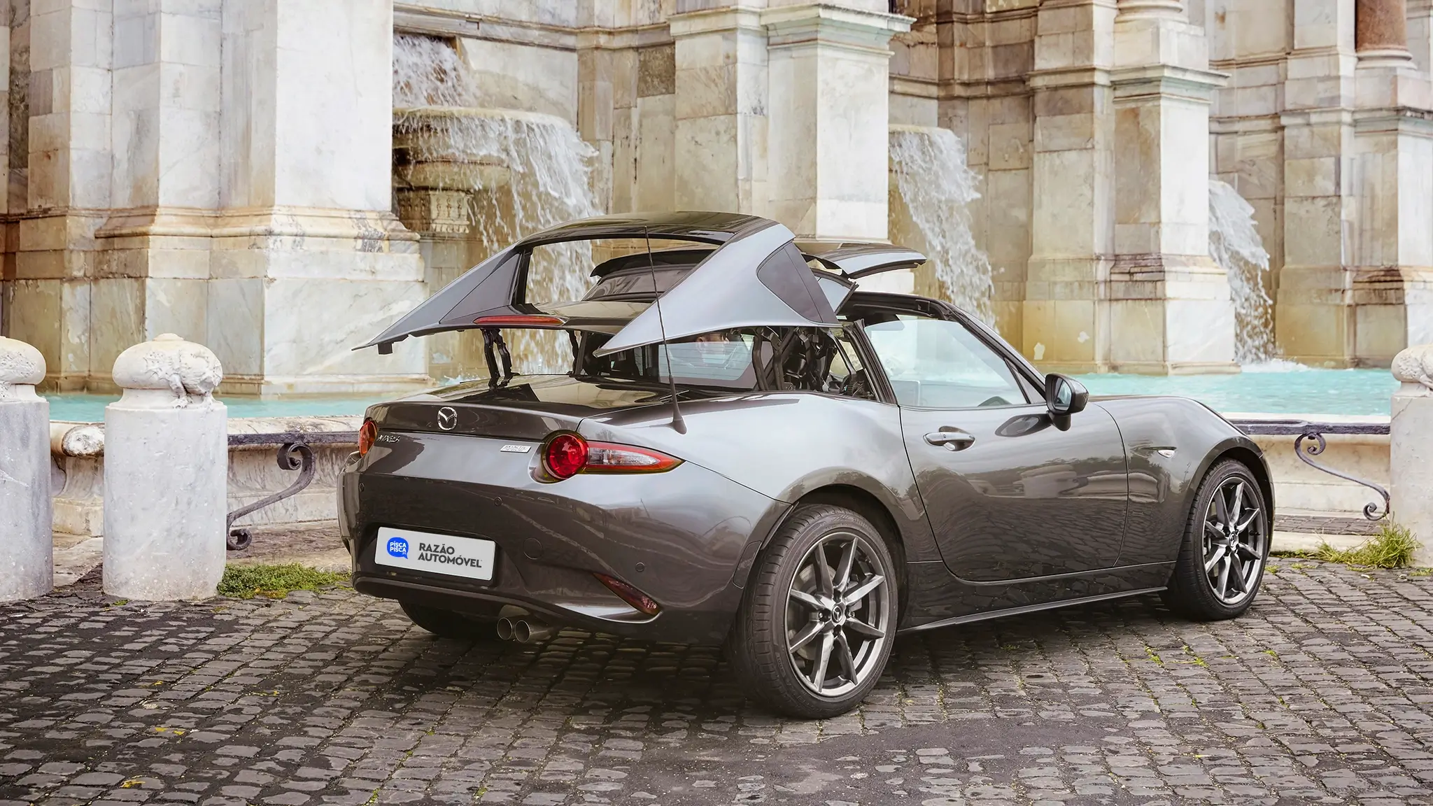Capota metálica do MX-5 RF