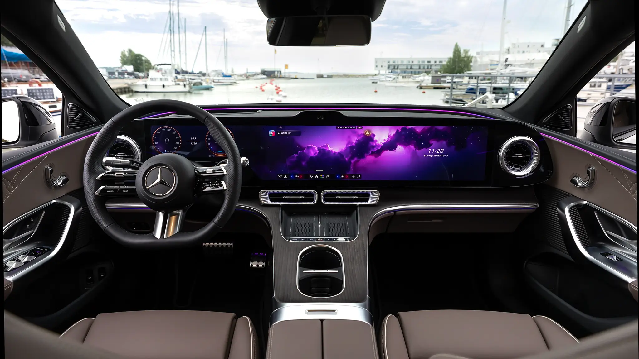 Mercedes-Benz Classe C eletrico interior