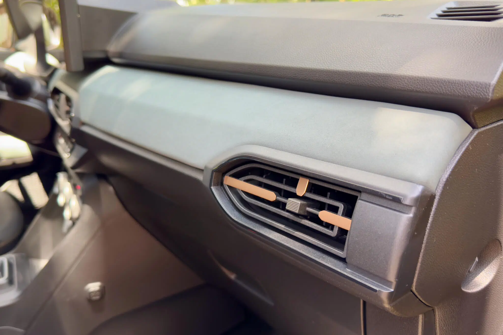Dacia Sandero Stepway condutas de ventilação