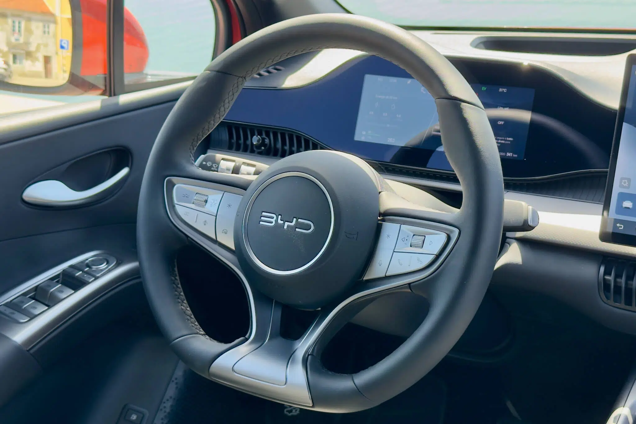 BYD Dolphin G PHEV volante