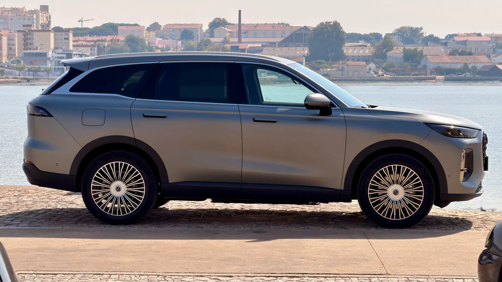 EBRO s900 visto de perfil