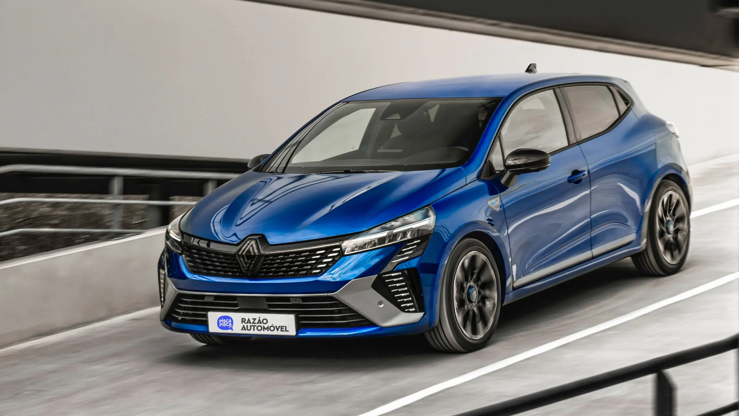 Renault Clio, frente 3/4