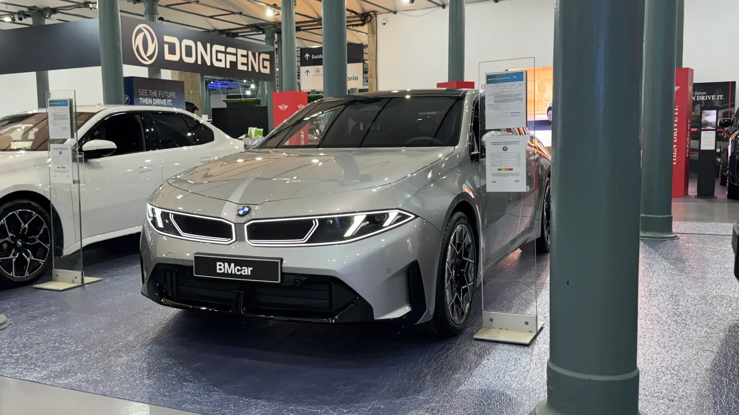 BMW i3 dianteira 3/4