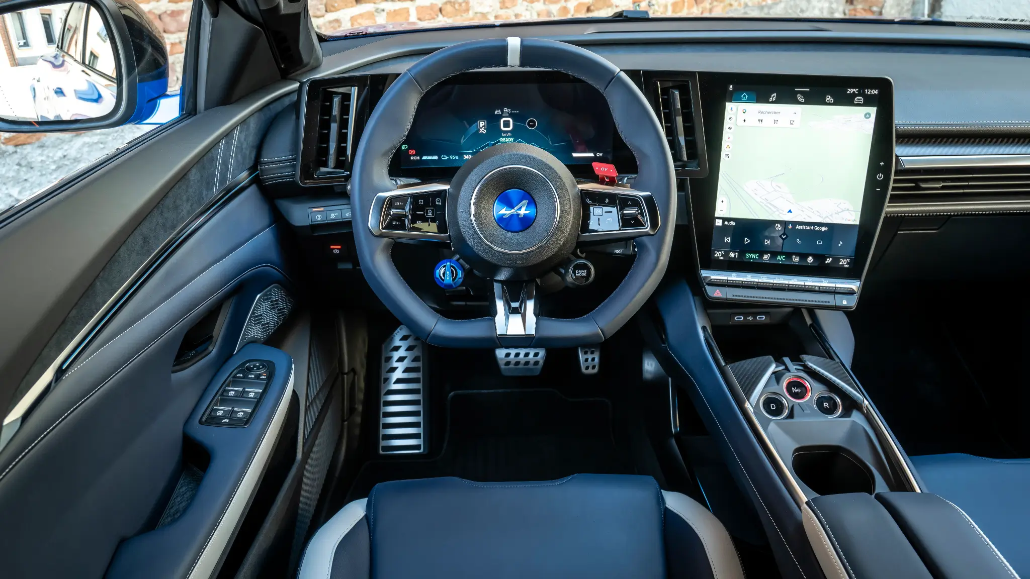 Alpine A390 GTS interior