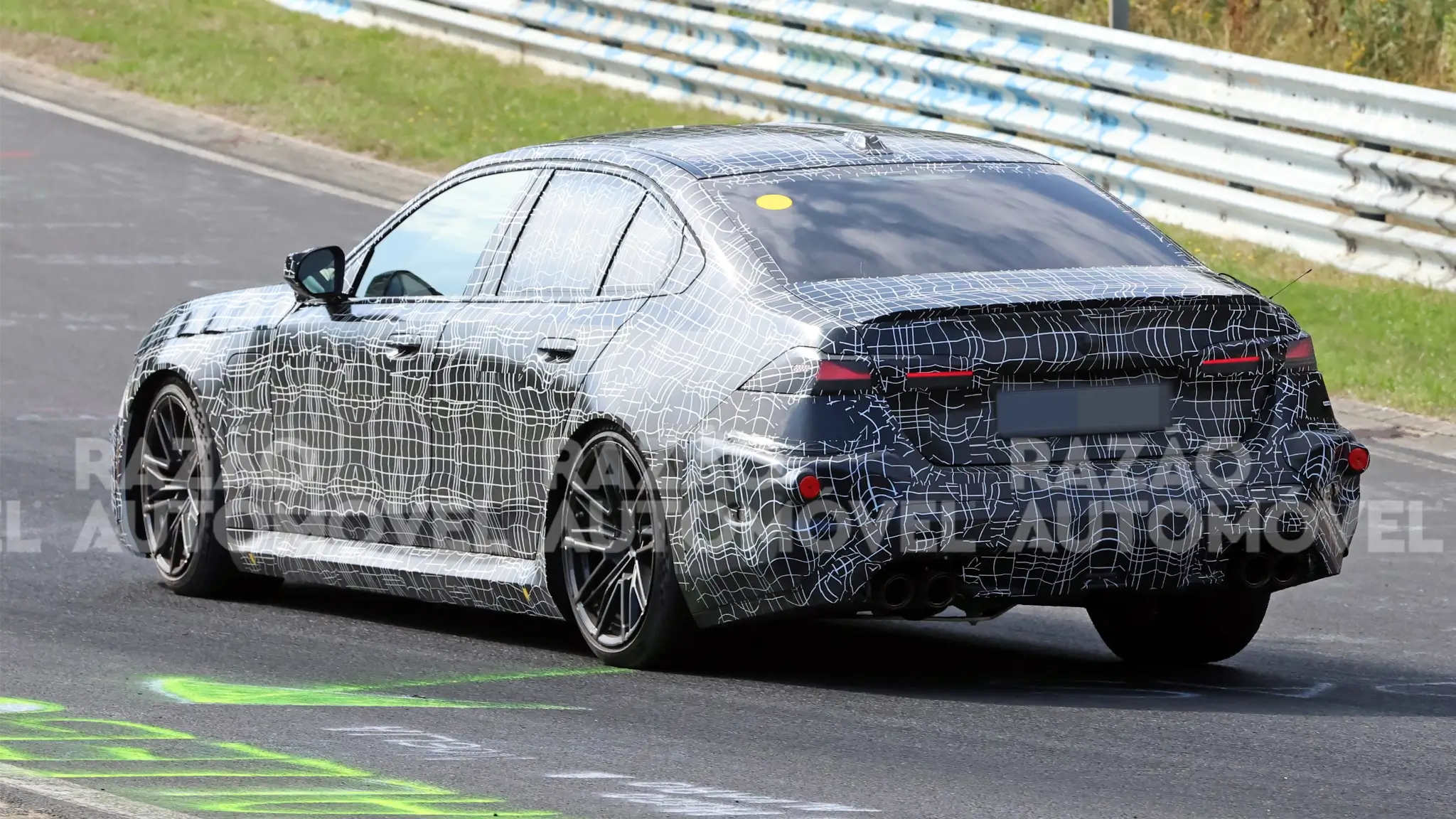 Protótipo BMW M5 facelift — 3/4 traseira