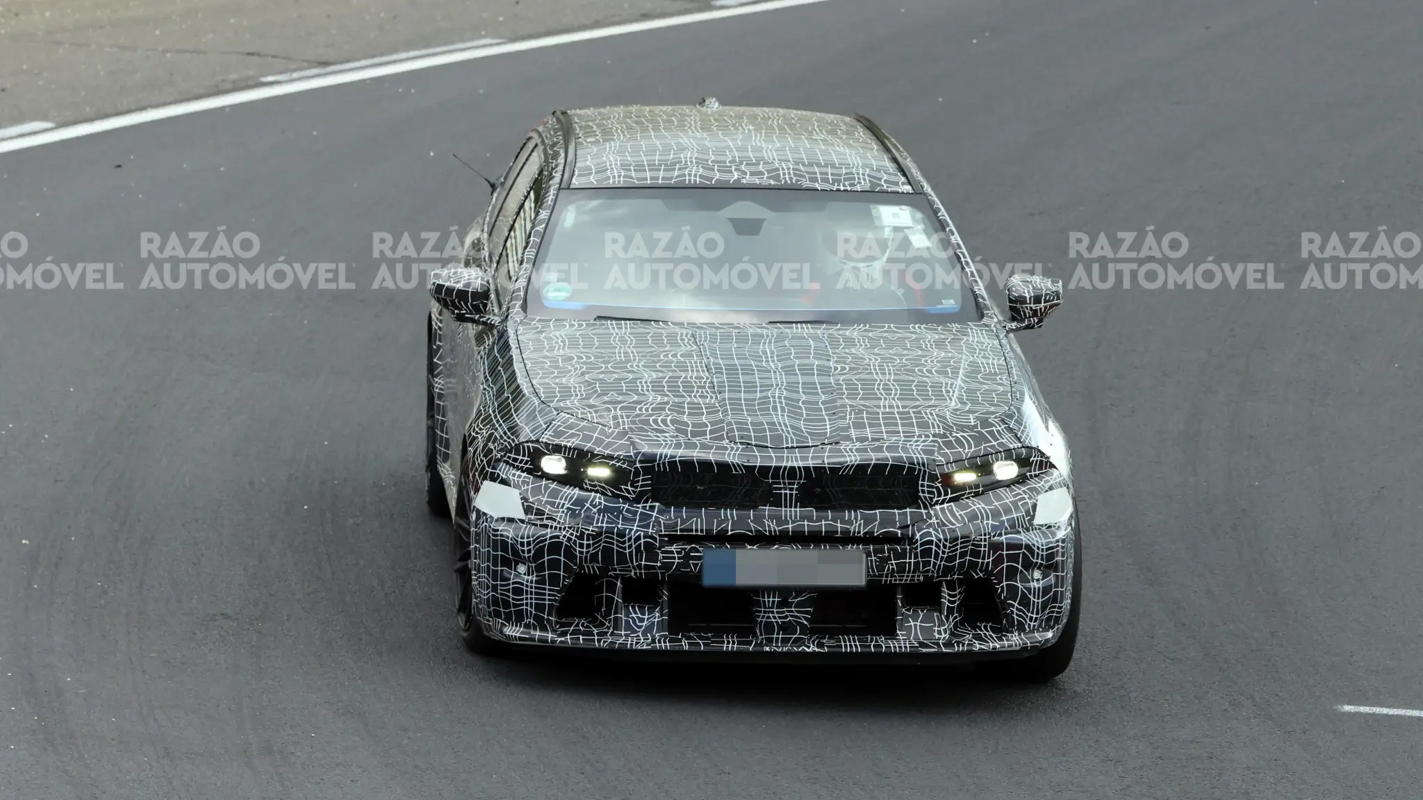 Protótipo BMW M5 Touring facelift — 3/4 frente