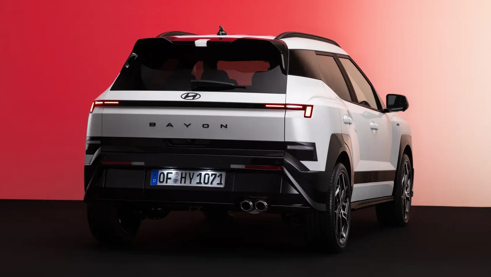 Hyundai Bayon vista trasera 3/4