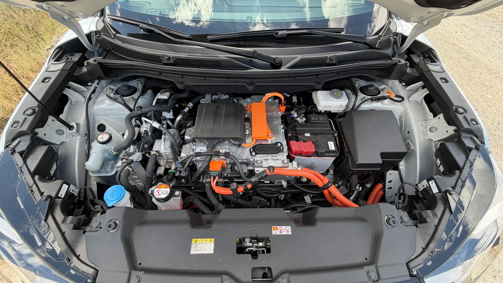 Suzuki e Vitara — motor elétrico dianteiro