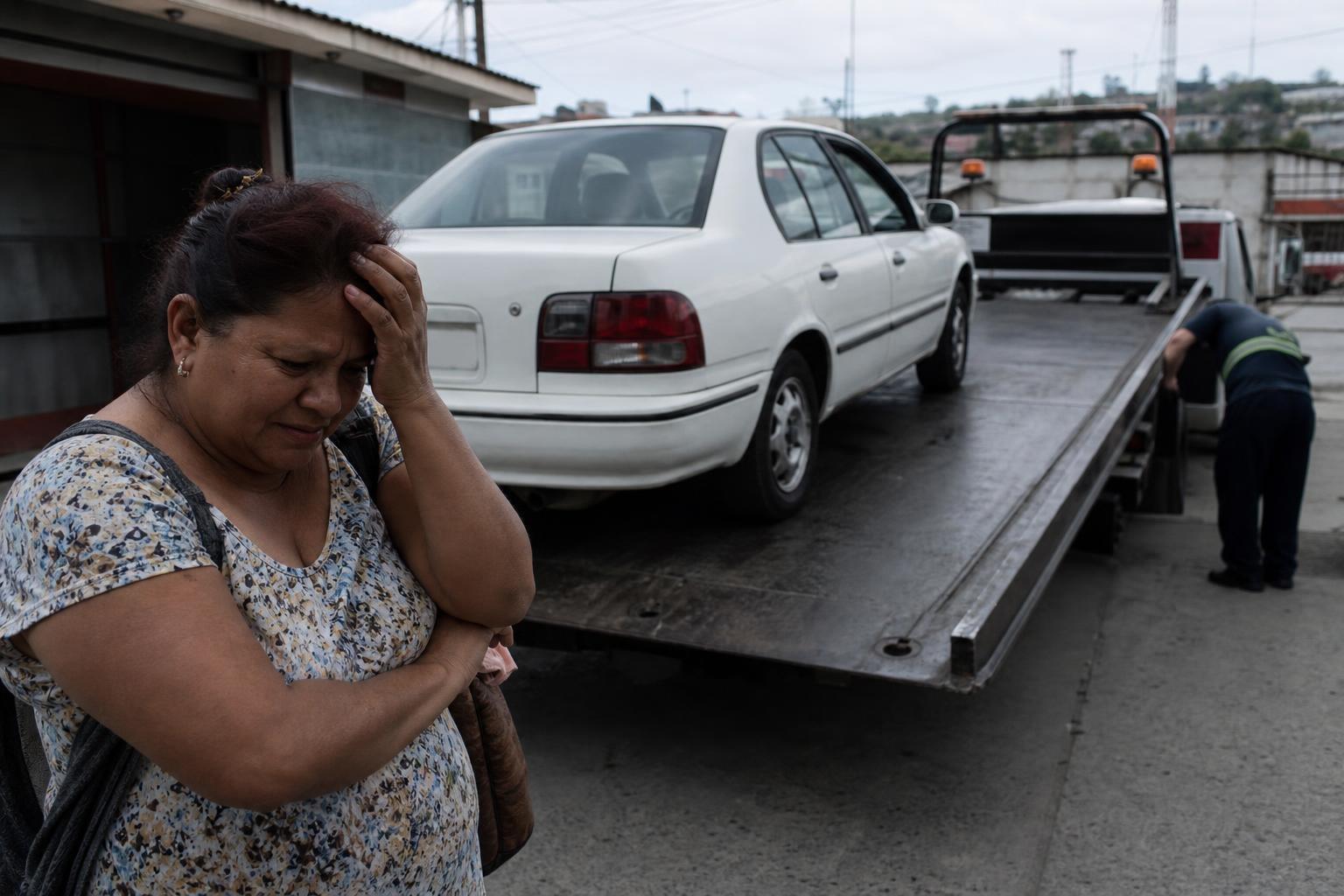 Doña Lupita compró un seminuevo en un tianguis y a la semana llegó la grúa por él : tenía reporte de robo